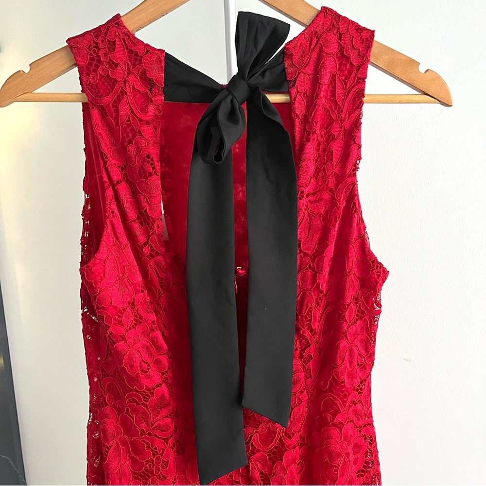Sam Edelman Bow Back Lace Sheath Dress in Red, Size 8, NWOT - Picture 4 of 7